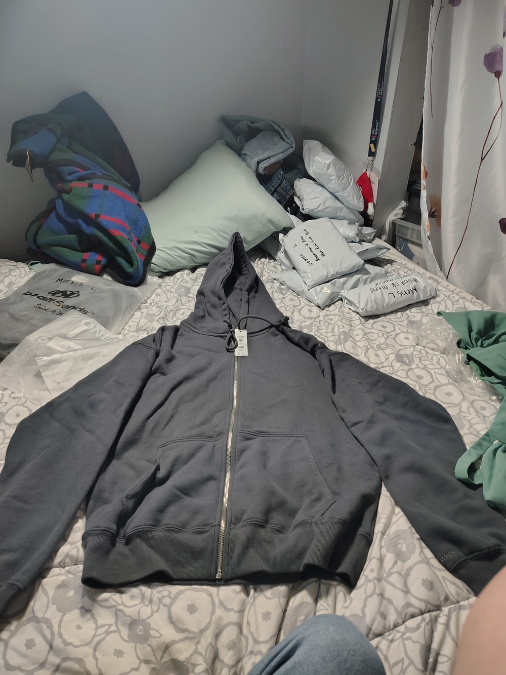 Garage Men's Zip-Up Hoodie in Charcoal - Picture 7 of 7